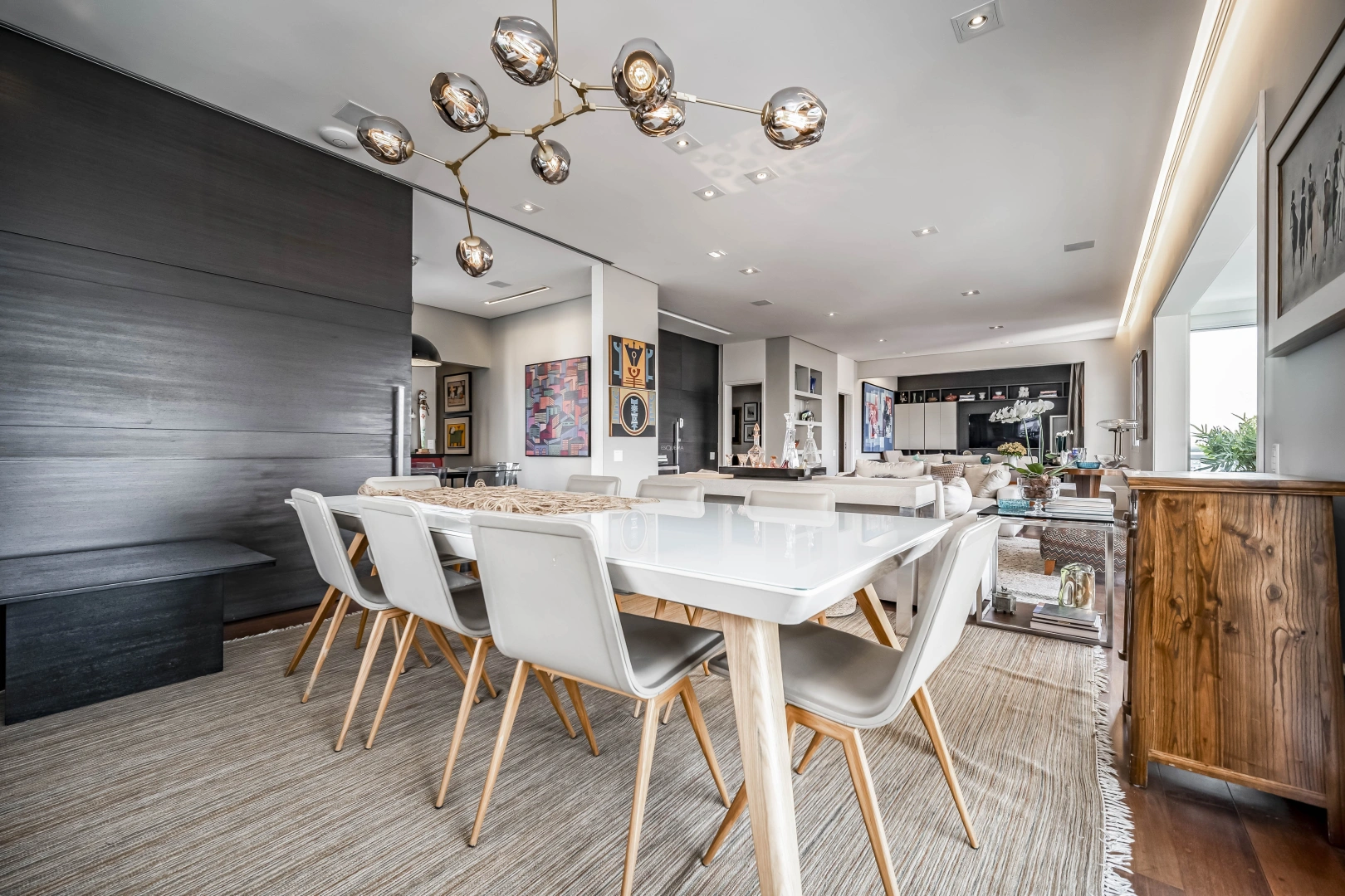 Apartamento em prédio cobiçado e bem localizado - Imagem 4