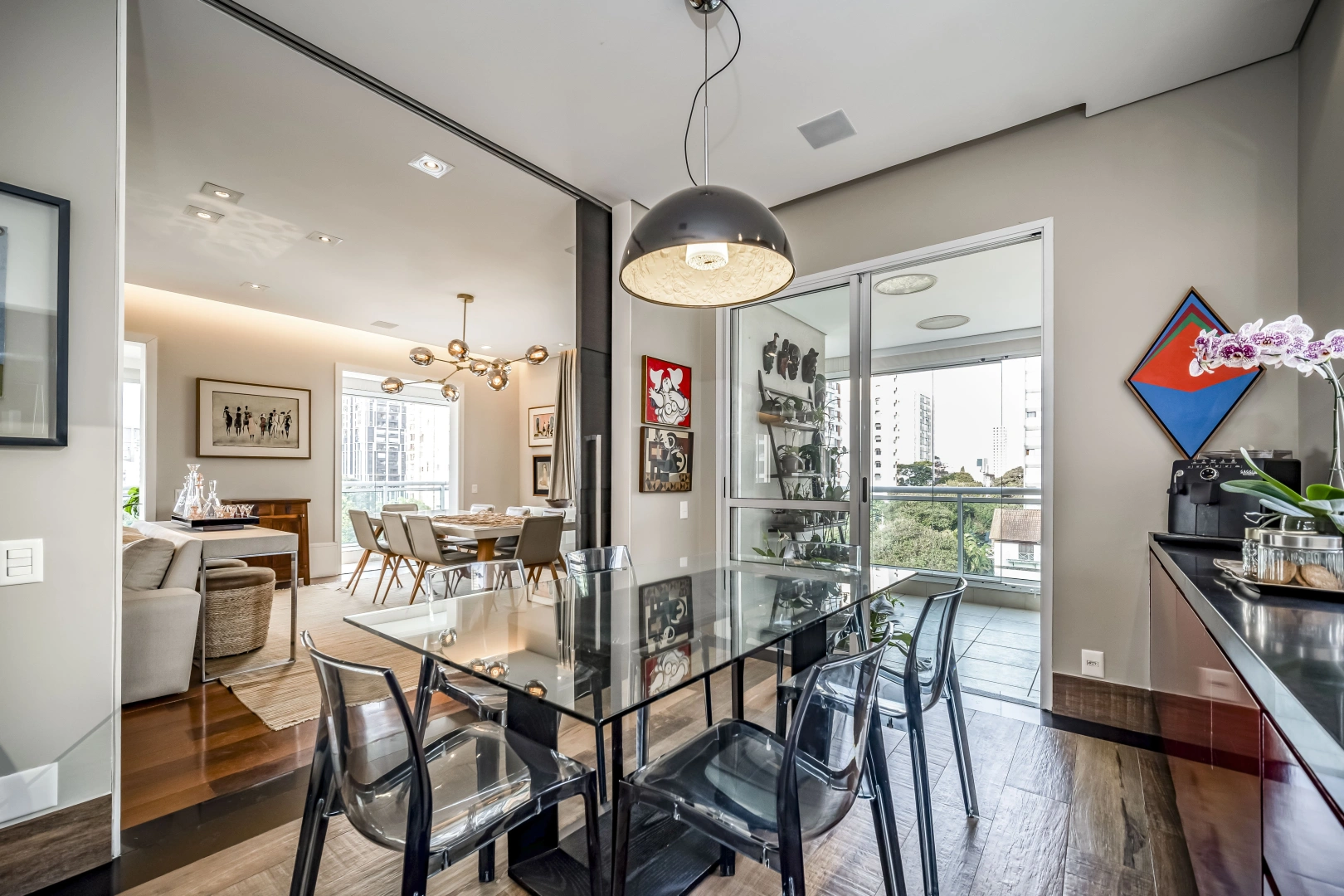 Apartamento em prédio cobiçado e bem localizado - Imagem 5
