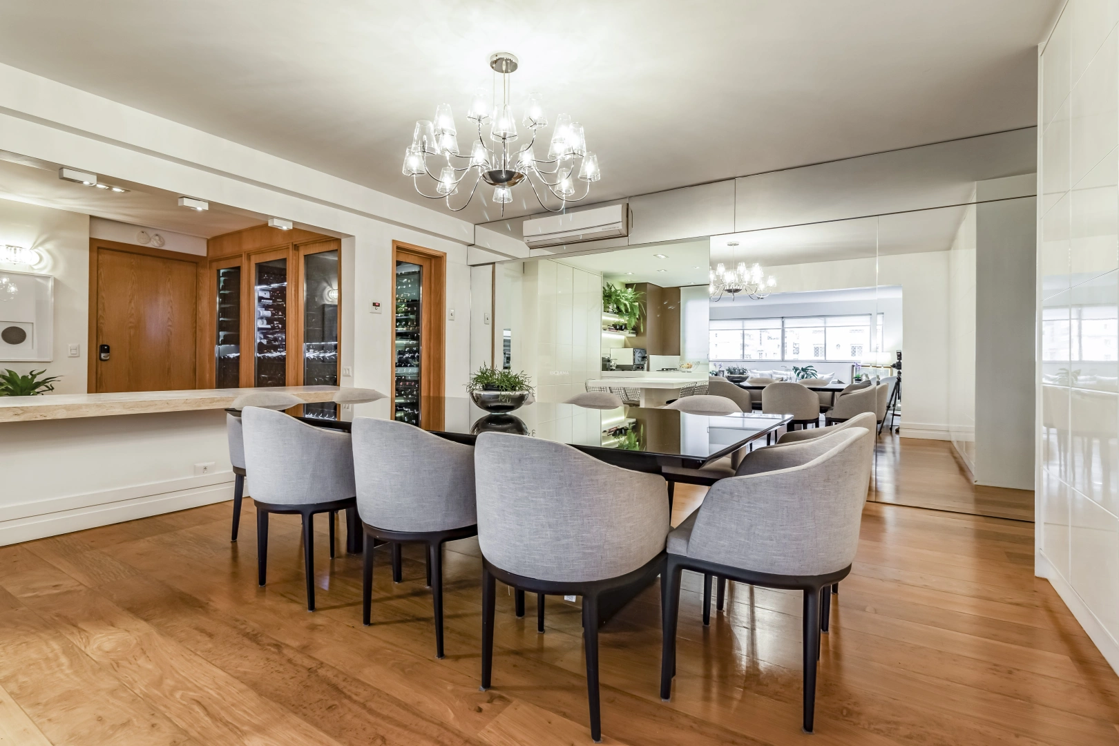 Apartamento reformado ao lado do Parque do Povo - Imagem 3