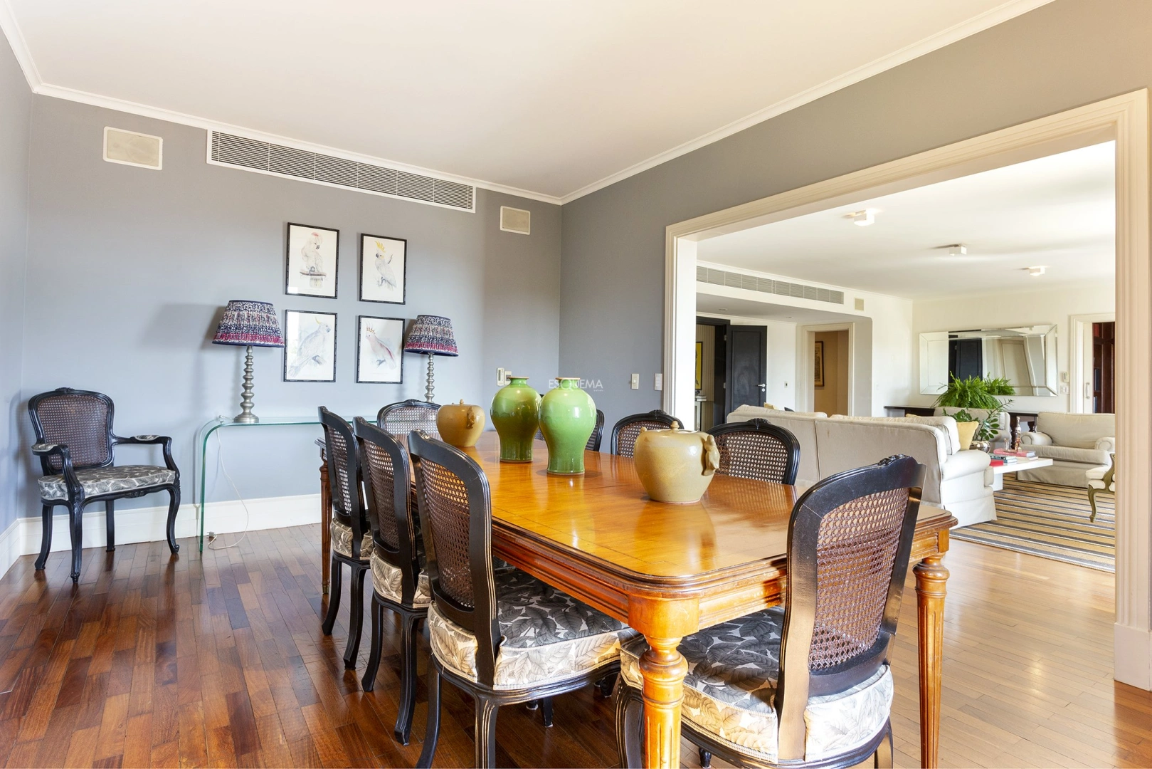 Apartamento confortável em rua tranquila - Imagem 6