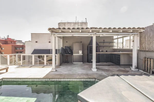 Cobertura com piscina em ótima localização