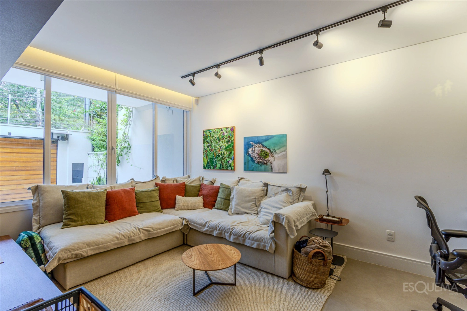 Casa reformada e moderna no Jardim Paulistano - Imagem 14