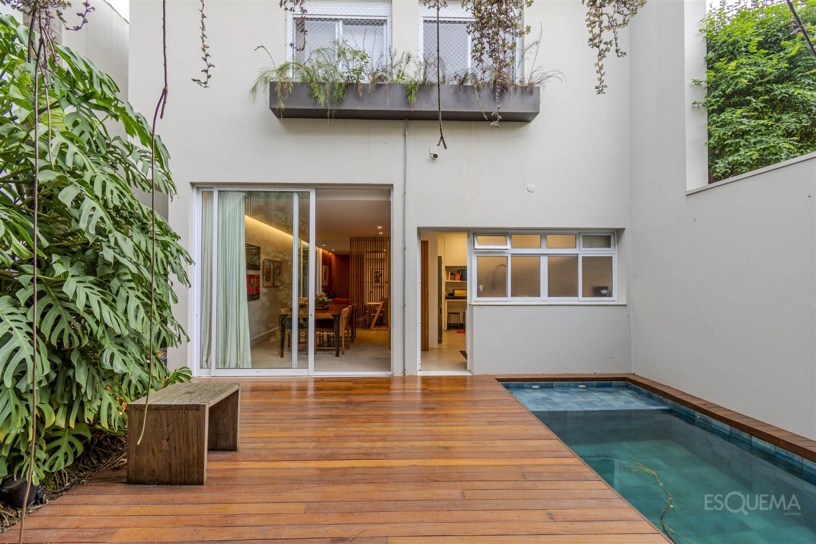 Casa reformada e moderna no Jardim Paulistano - Imagem 2