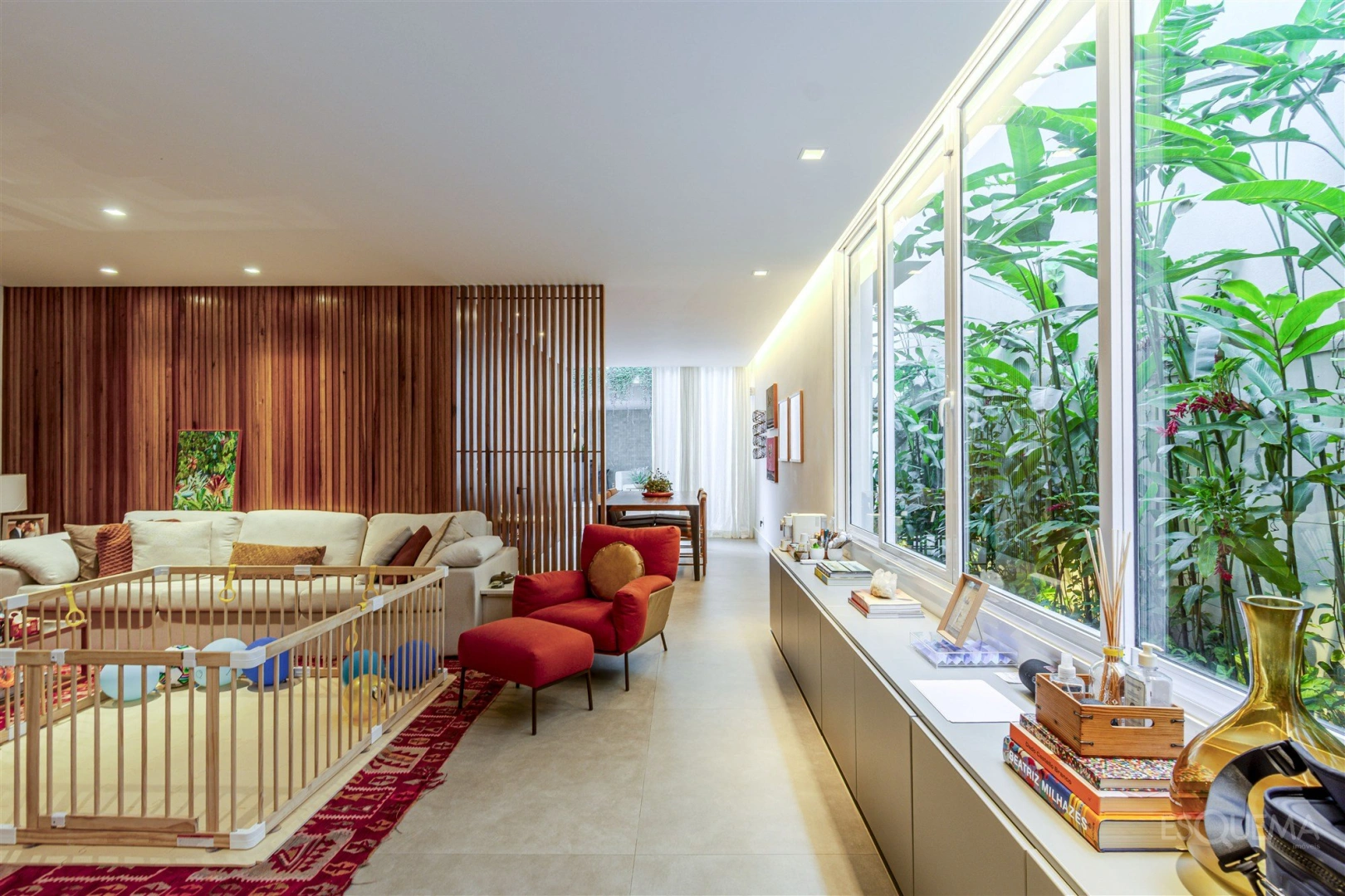 Casa reformada e moderna no Jardim Paulistano - Imagem 7
