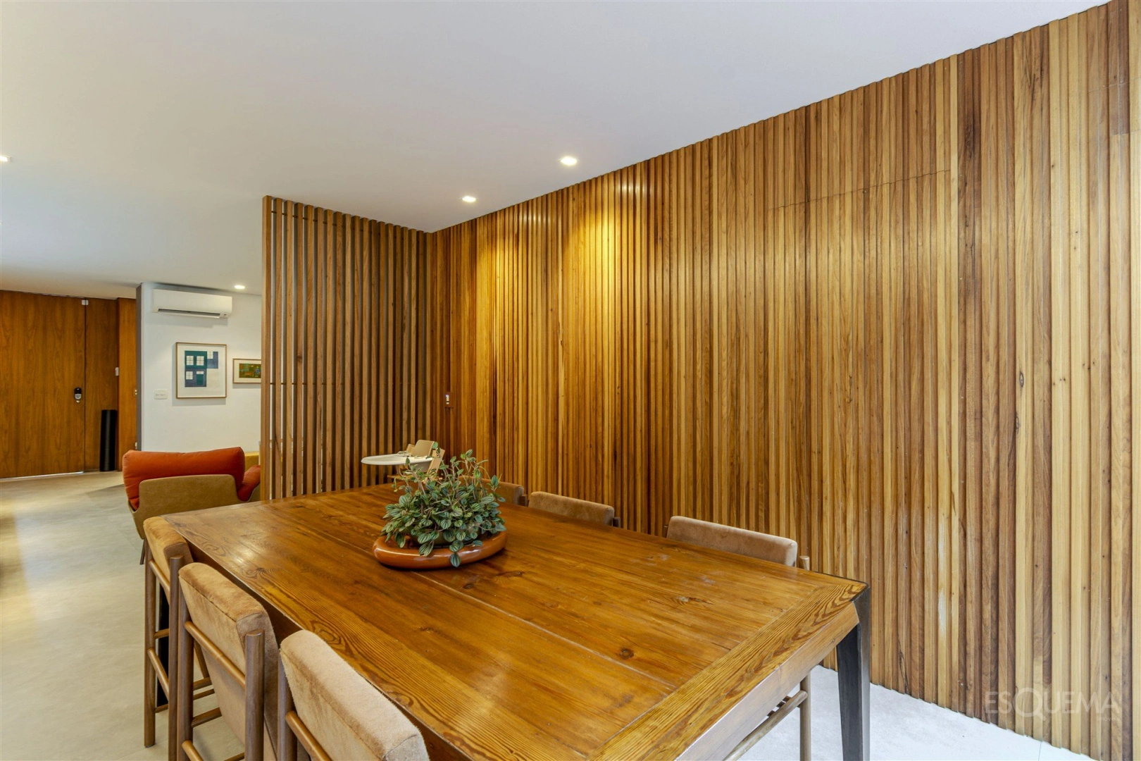 Casa reformada e moderna no Jardim Paulistano - Imagem 9