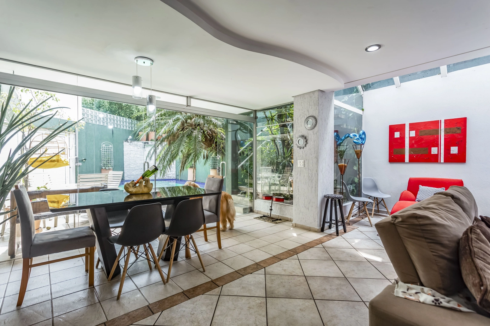 Casa próxima às Praças das Corujas e Pôr do Sol - Imagem 5