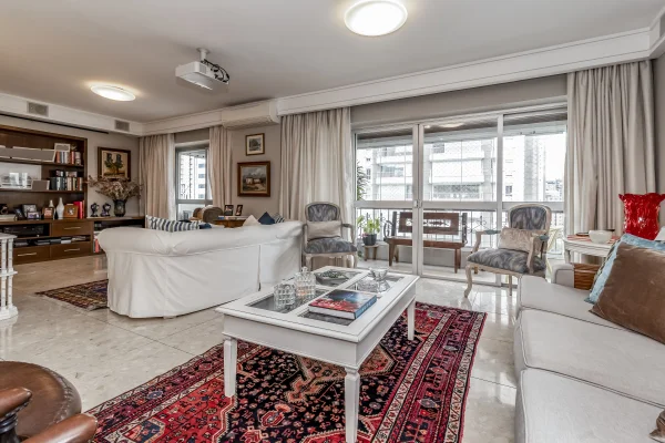 Apartamento próximo à Escola Mobile