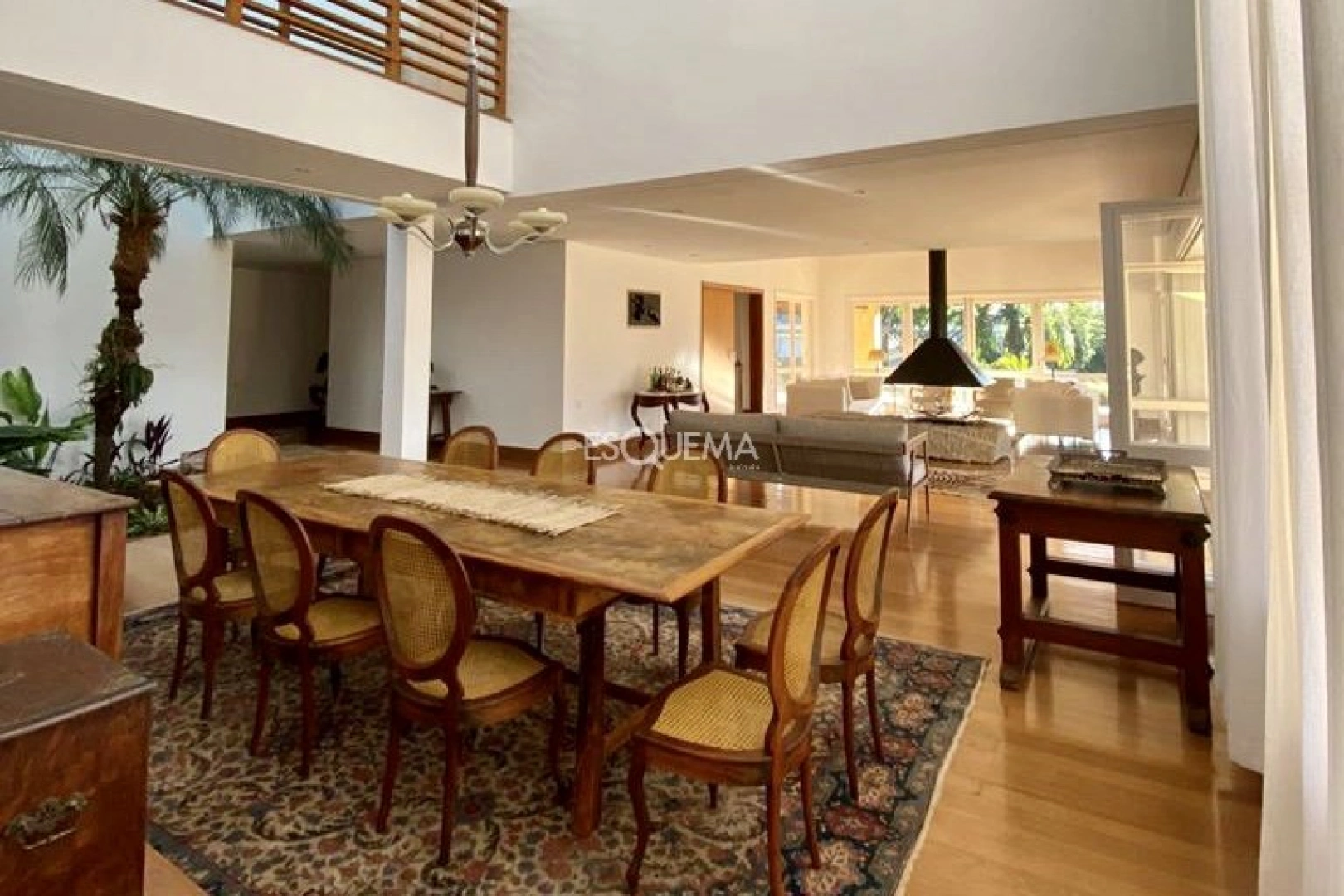 Casa com paisagismo tropical - Imagem 6