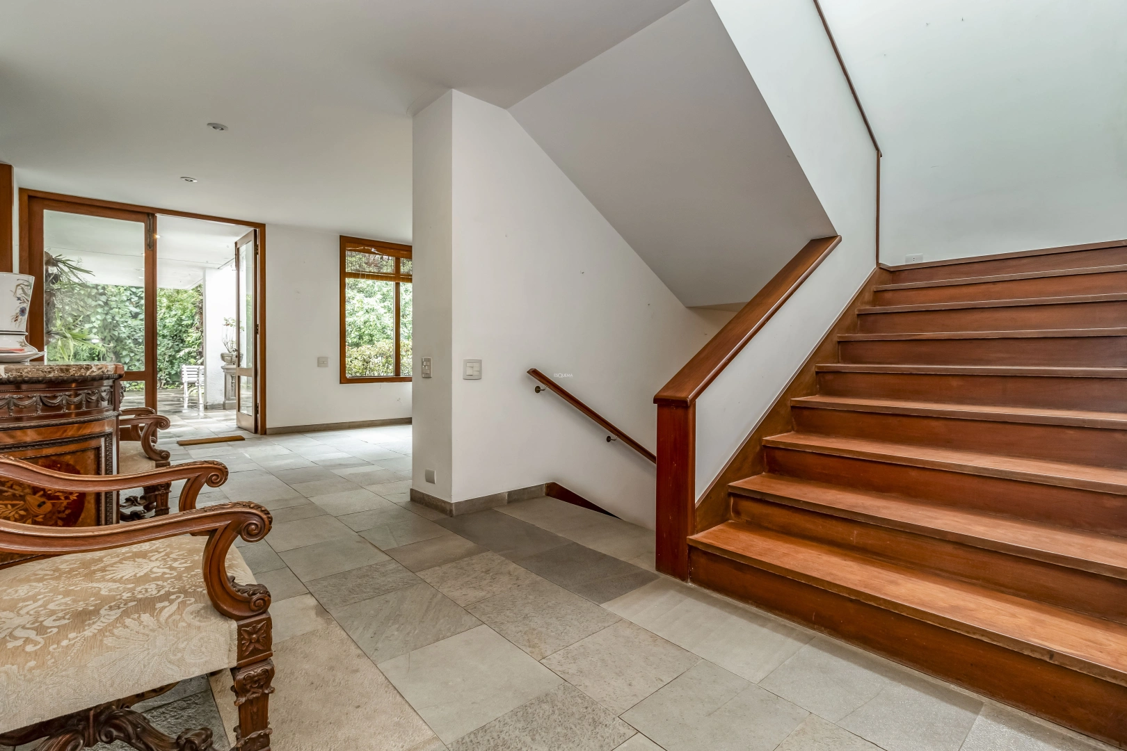 Arquitetura assinada em rua fechada no Cidade Jardim - Imagem 10