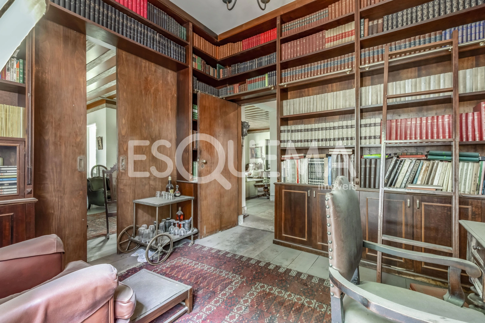Casa em excelente localização - Imagem 13