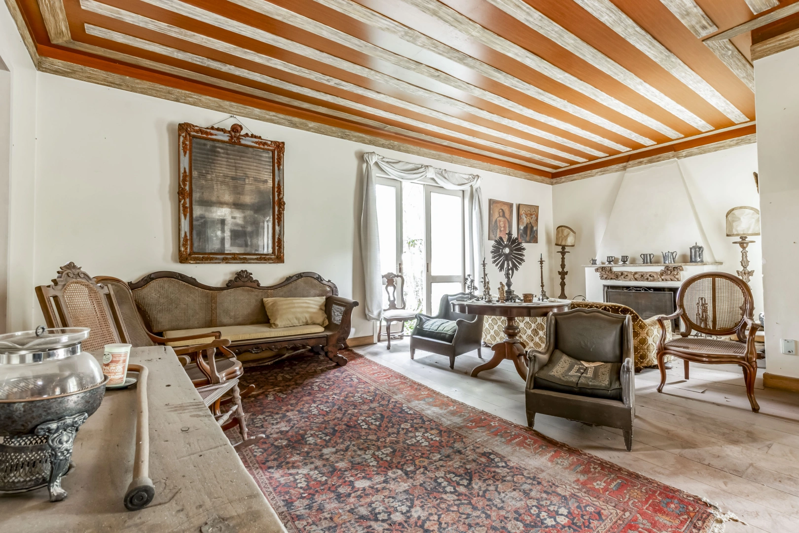 Casa em excelente localização - Imagem 6