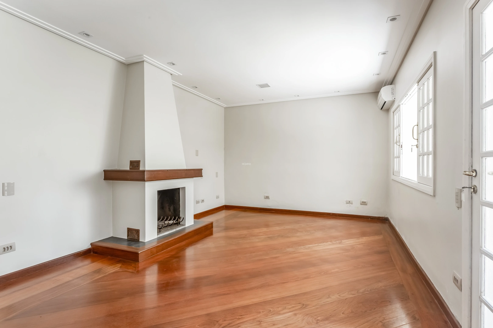 Casa em rua arborizada e próxima ao Parque Ibirapuera - Imagem 5