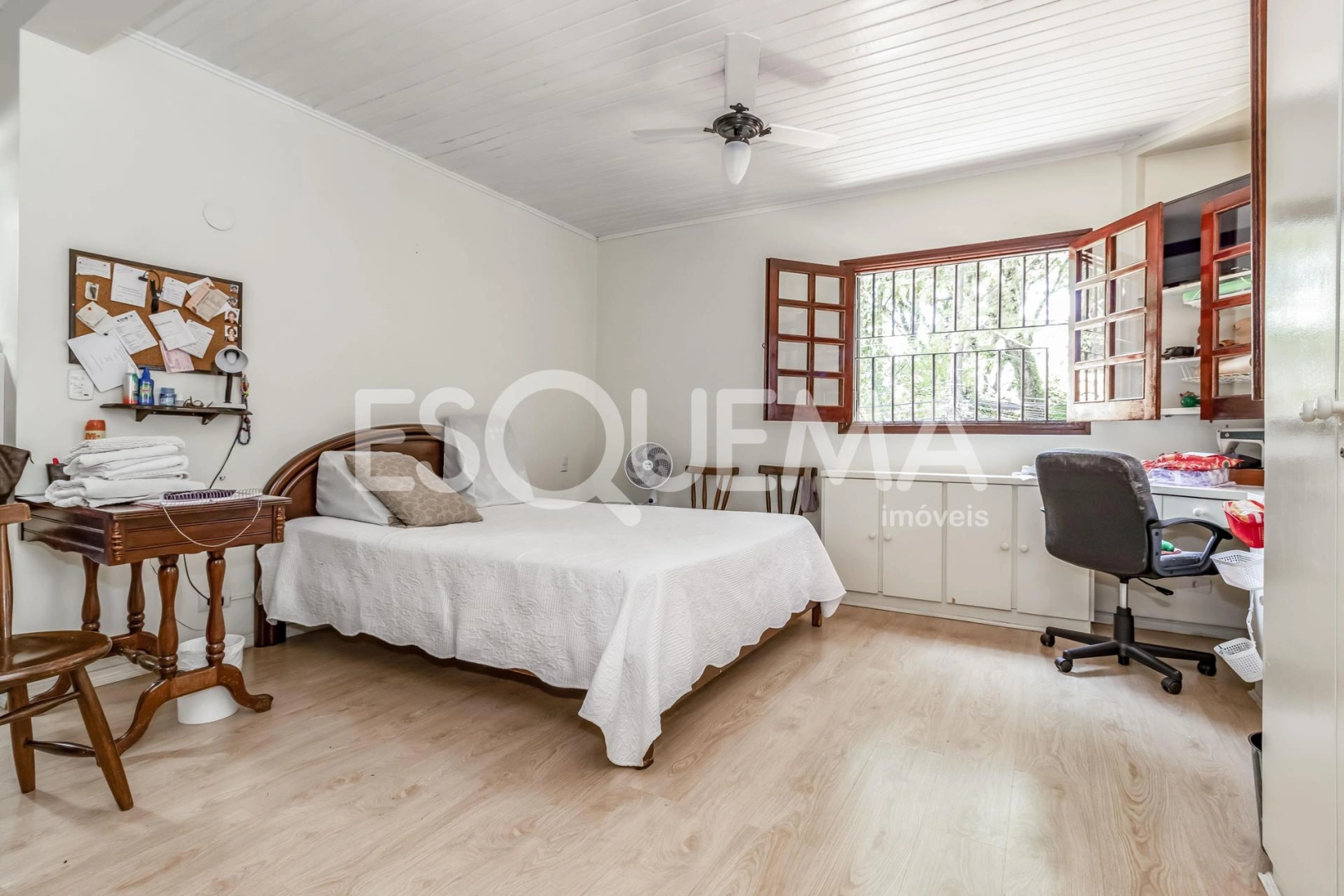 Casa com ares de campo em localização tranquila - Imagem 13