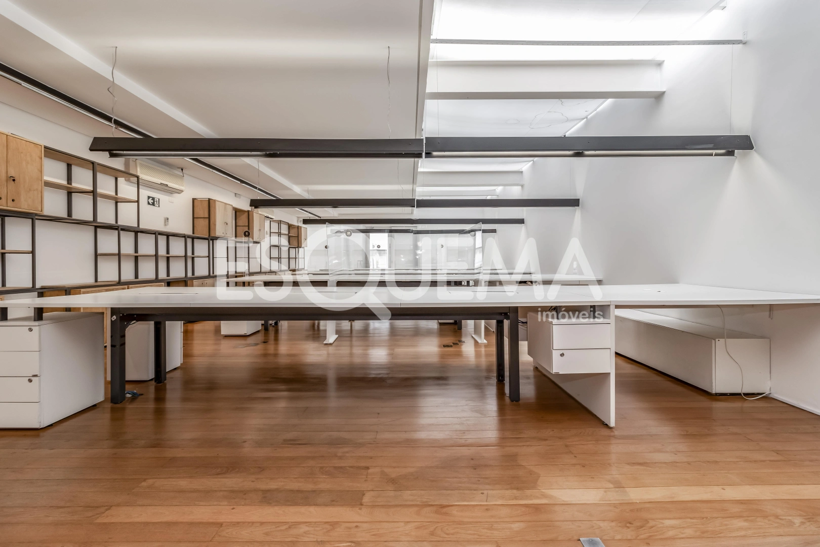 Casa comercial com rooftop - Imagem 9