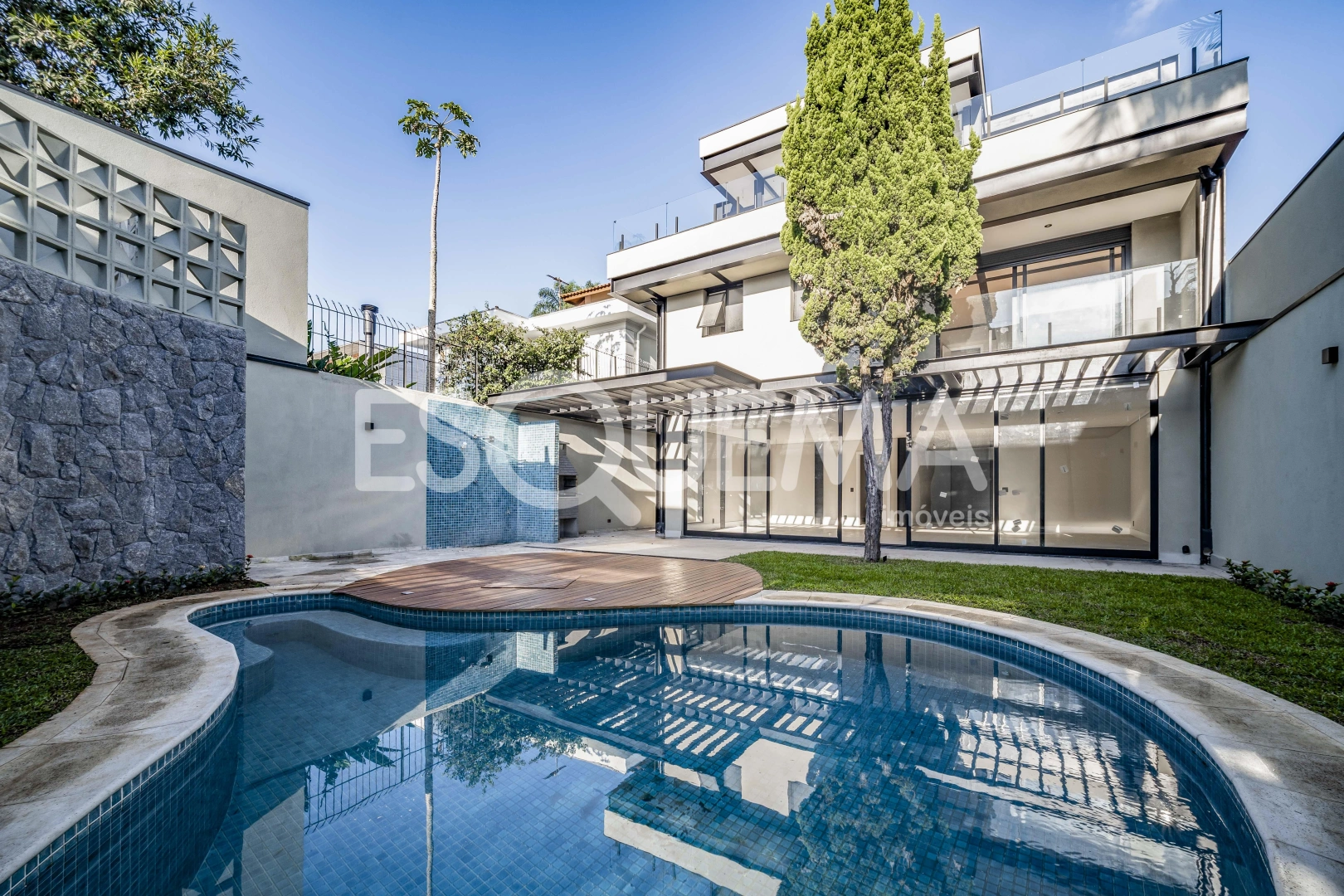 Casa nova e moderna recém-construída - Imagem 1