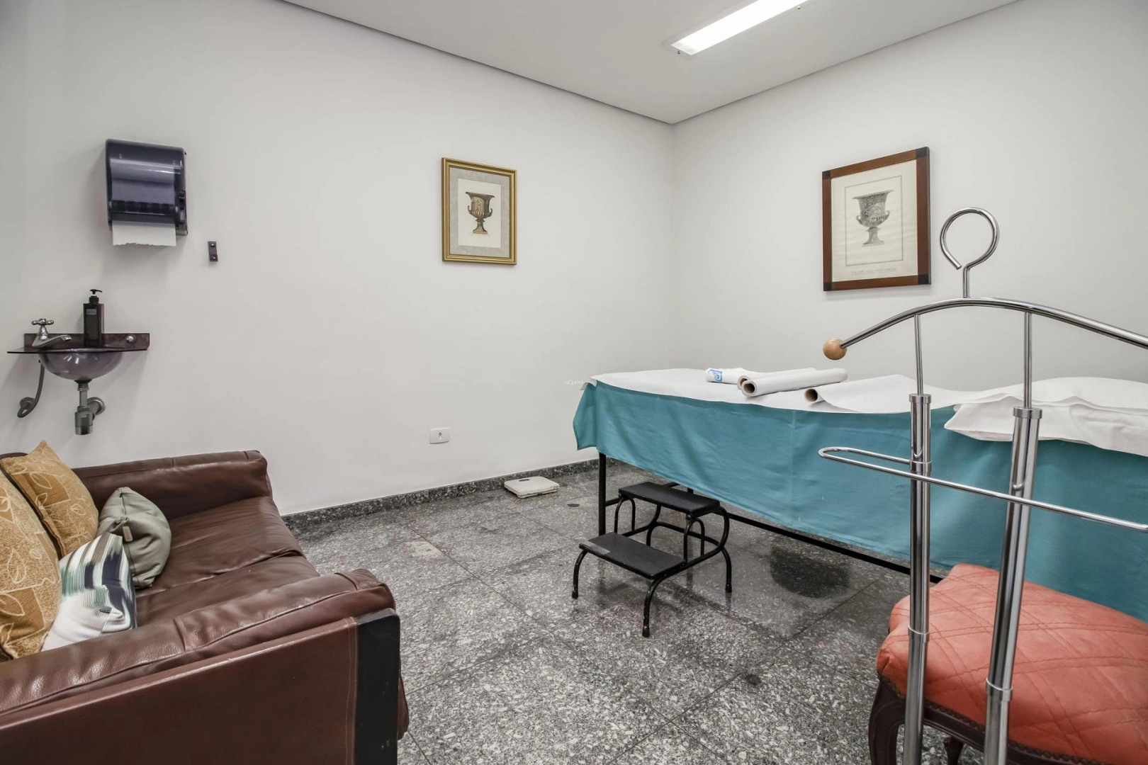 Sobrado comercial em localização privilegiada - Imagem 6