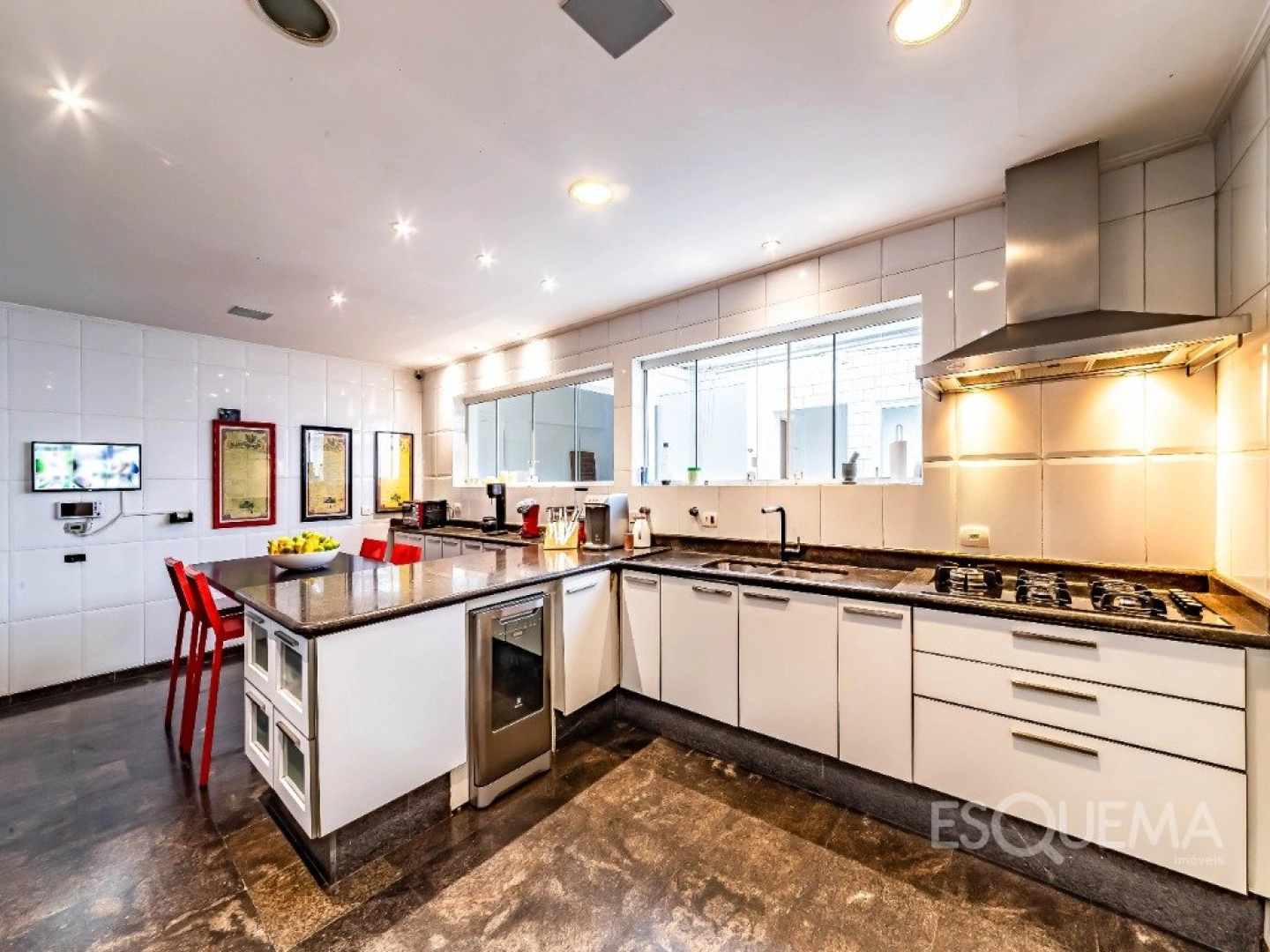 Casa semi térrea com jardim e espaço gourmet - Imagem 12