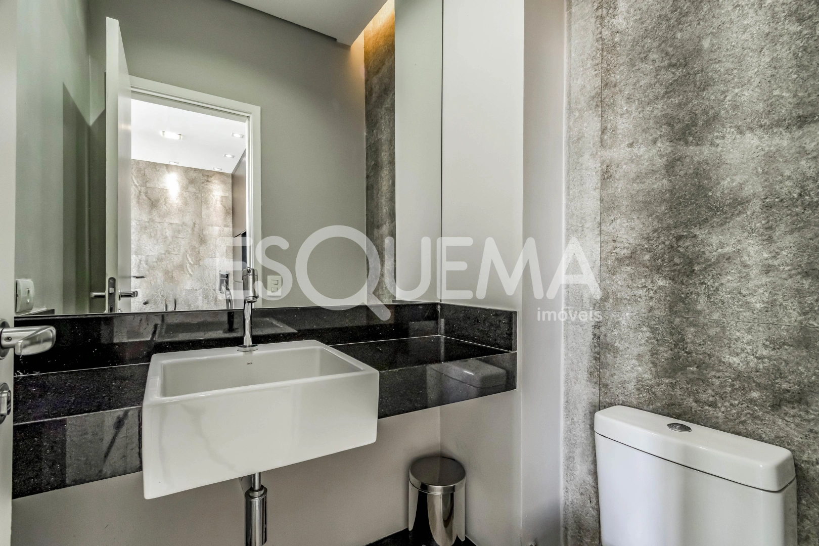 Flat em localização cobiçada - Imagem 15