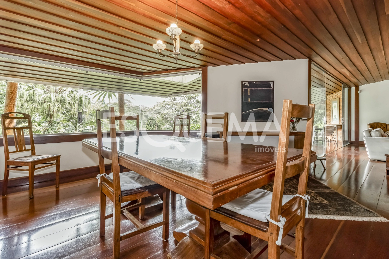 Casa com vista para o verde em rua fechada - Imagem 8