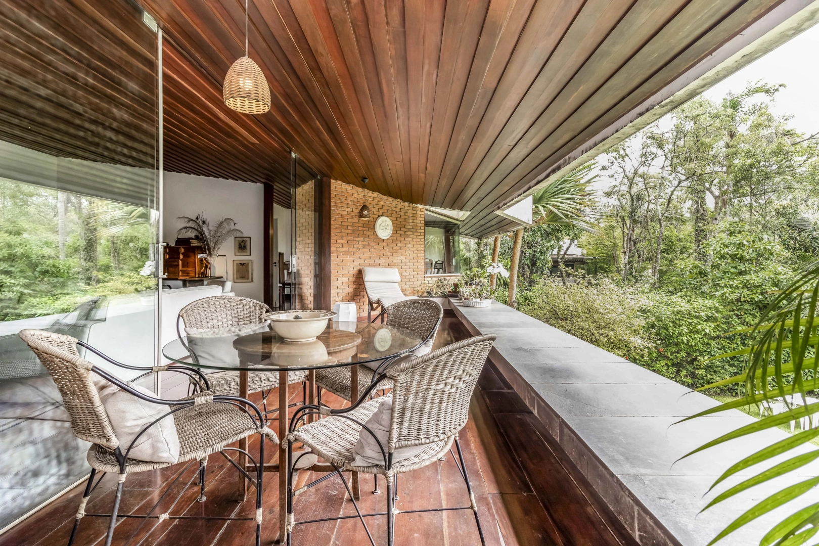 Casa com vista para o verde em rua fechada - Imagem 9