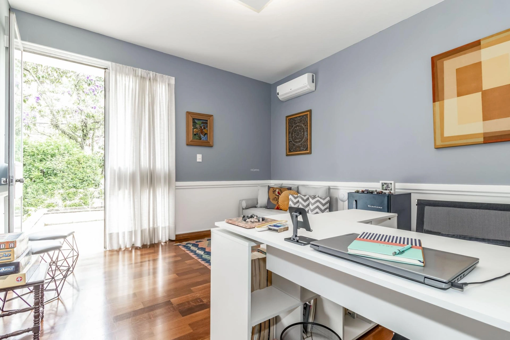 Casa reformada com vista privilegiada - Imagem 10