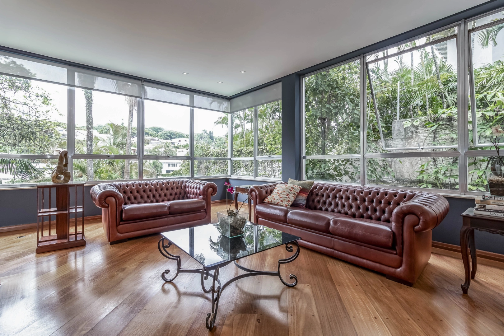 Casa reformada com vista privilegiada - Imagem 1