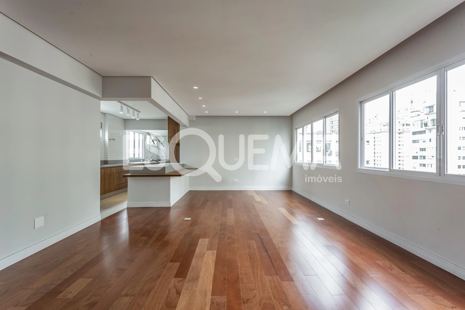 Apartamento amplo e moderno - Imagem 2