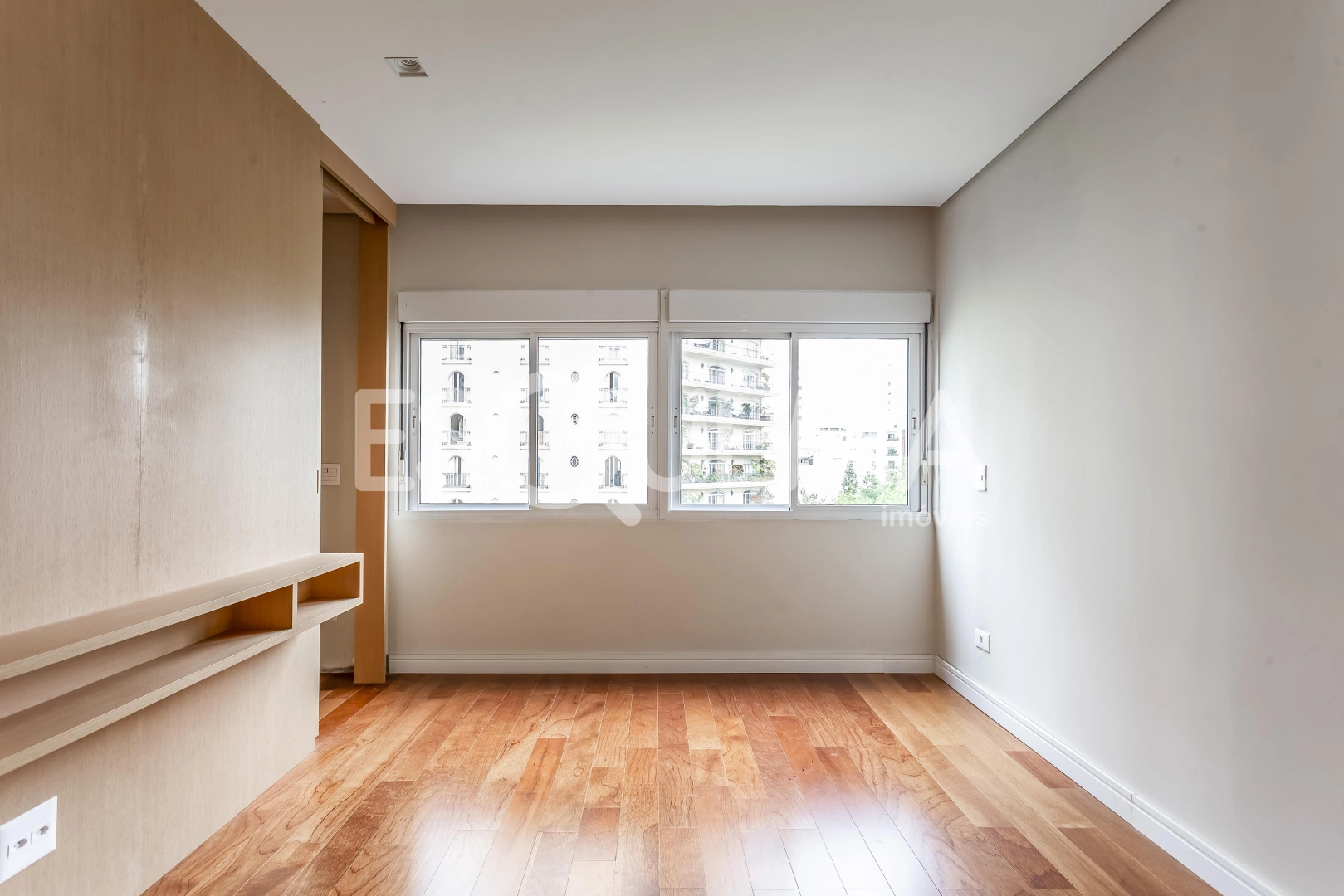 Apartamento amplo e moderno - Imagem 9