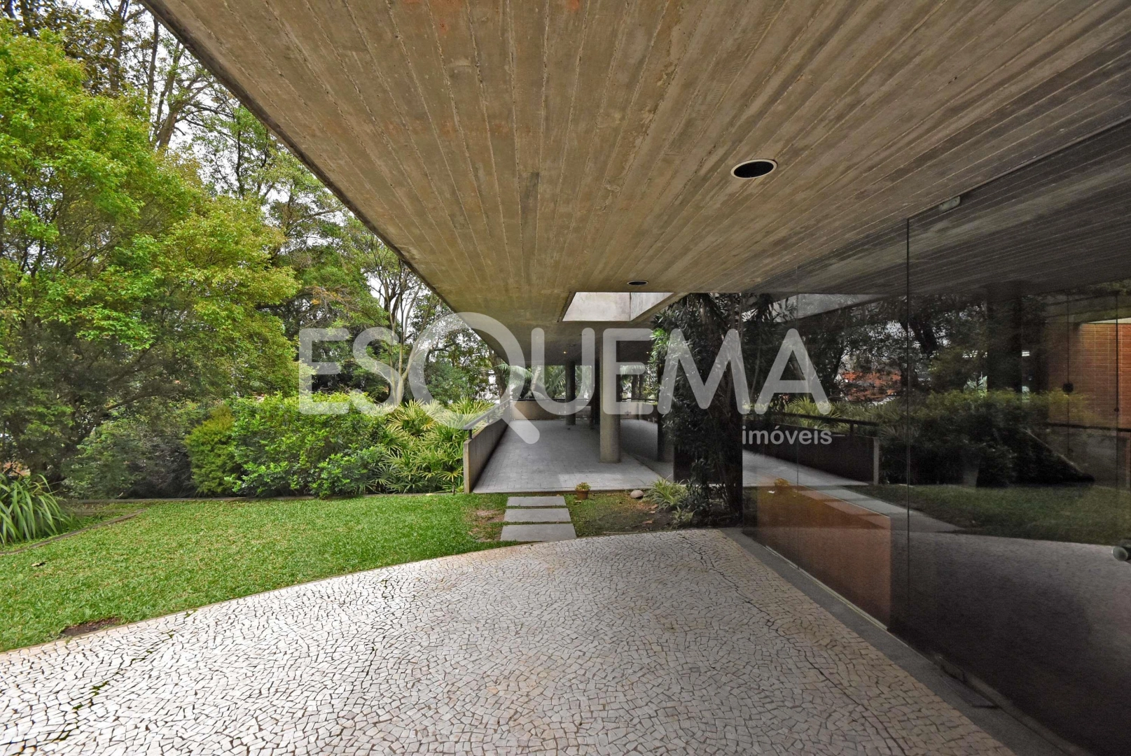 Casa em localização nobre - Imagem 10