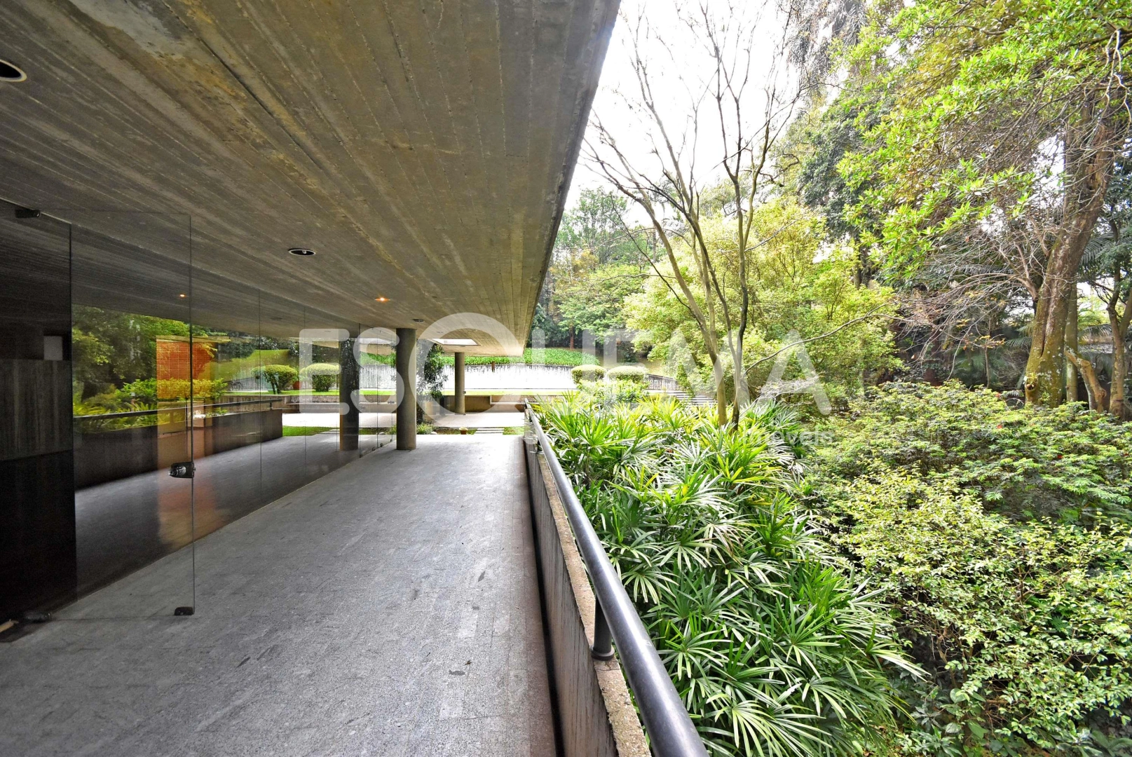 Casa em localização nobre - Imagem 14
