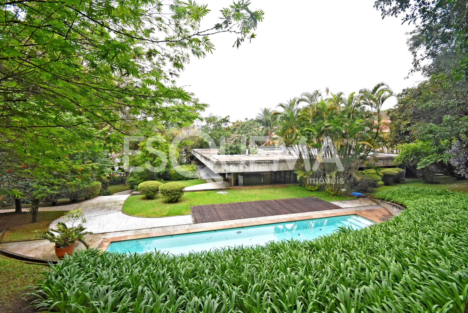 Casa em localização nobre - Imagem 7