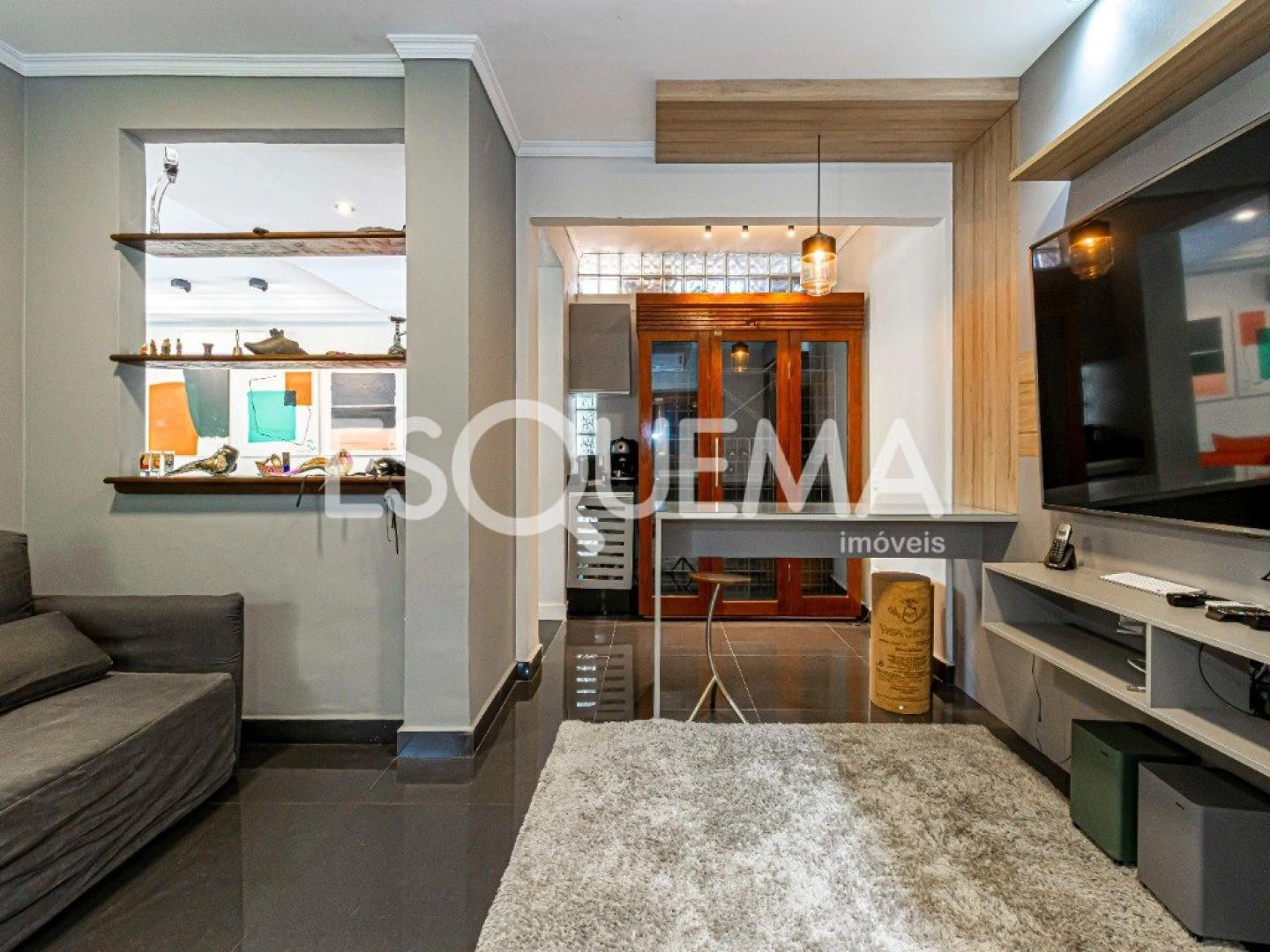 Casa contemporânea reformada com lazer completo e segurança - Imagem 7