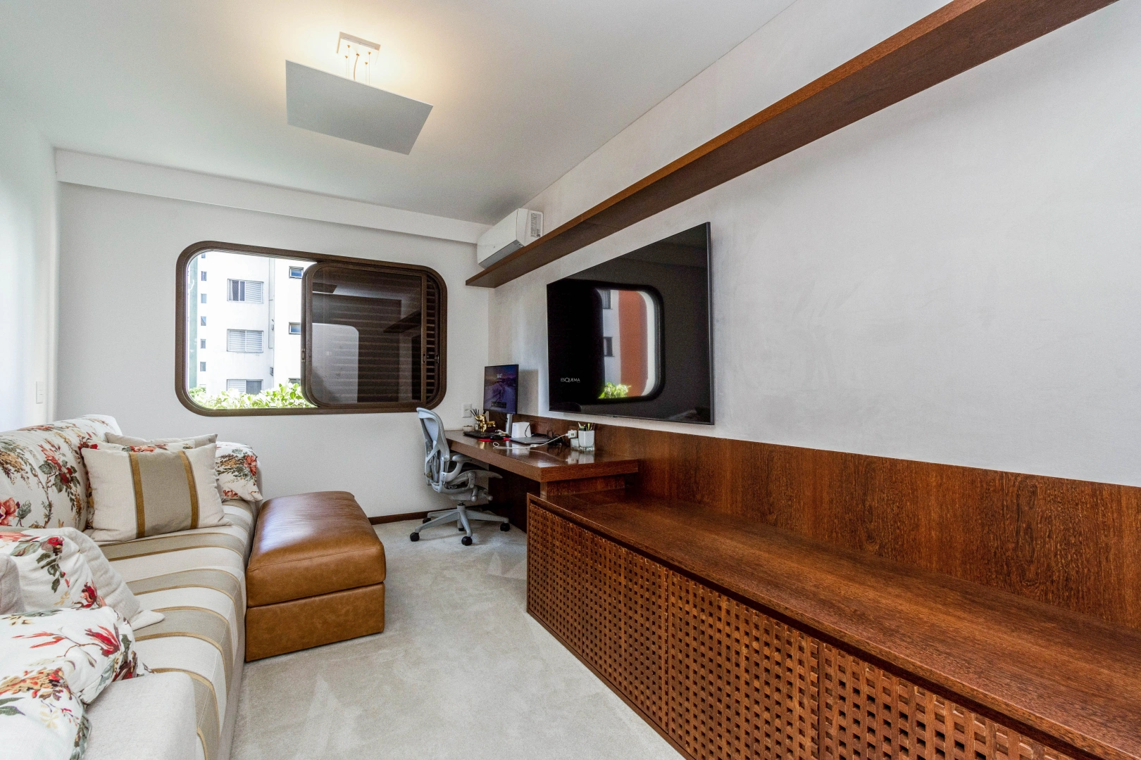 Apartamento recém-reformado com planta espaçosa - Imagem 12