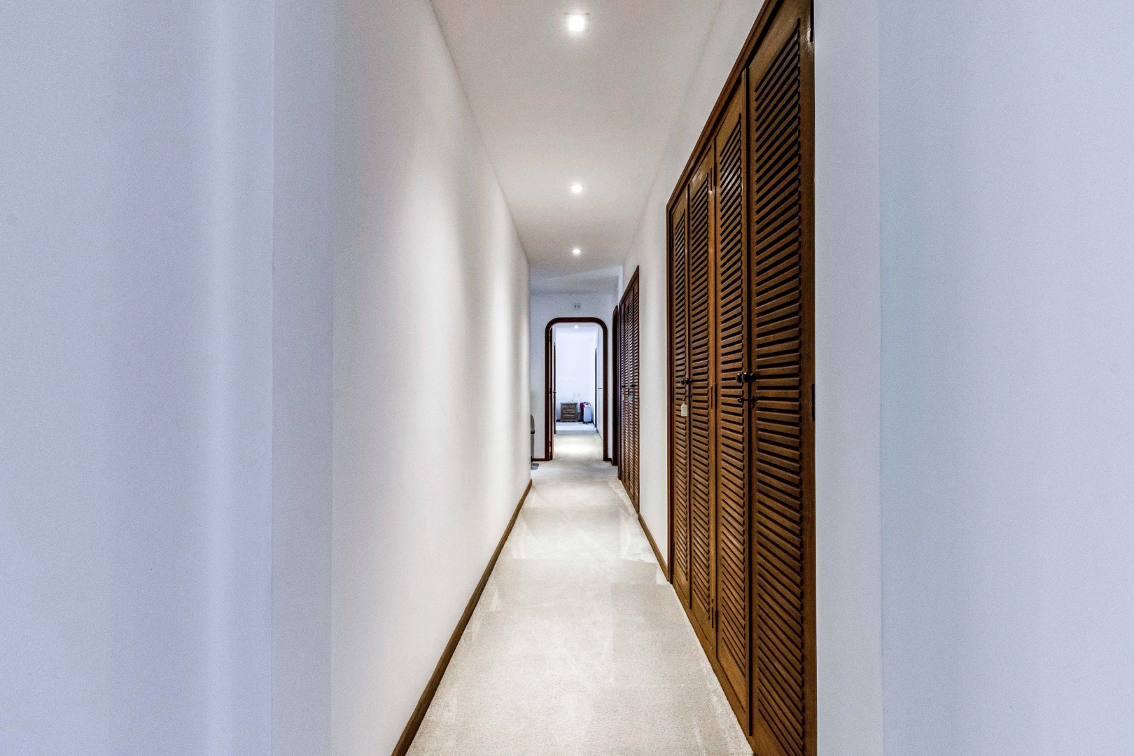 Apartamento recém-reformado com planta espaçosa - Imagem 15