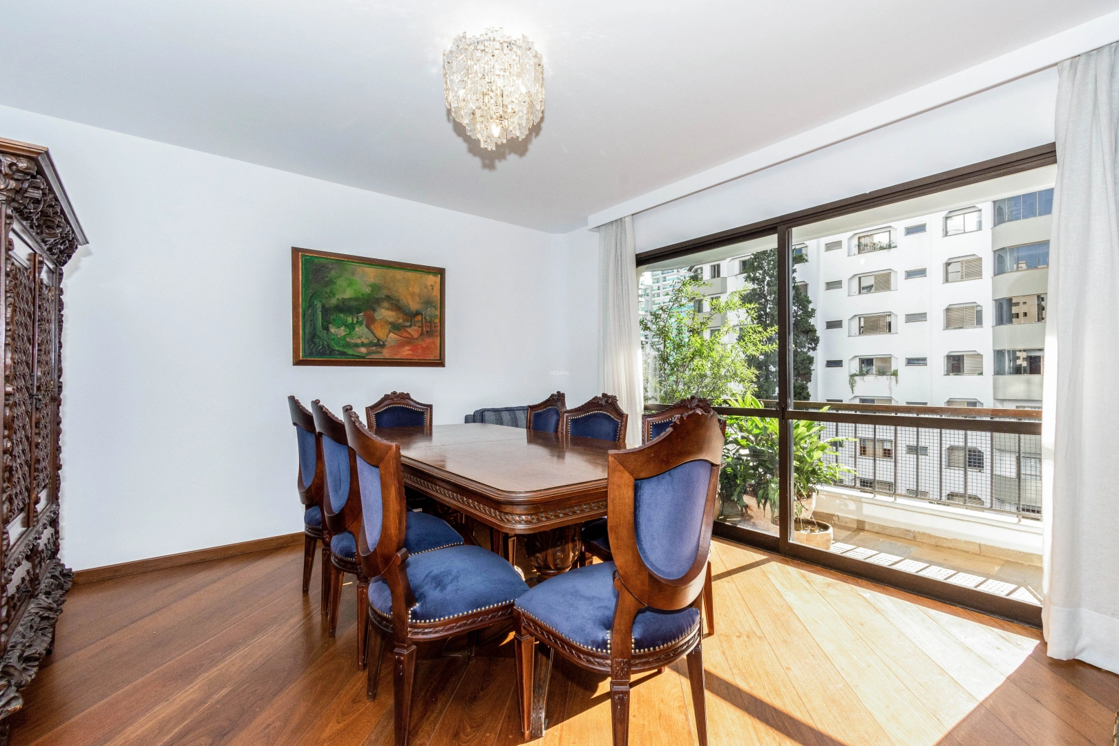 Apartamento recém-reformado com planta espaçosa - Imagem 9