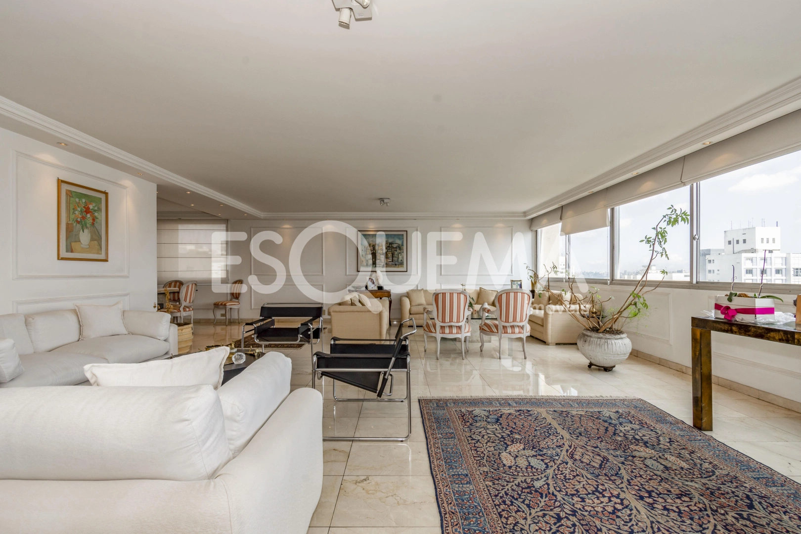Amplo apartamento próximo à Rua Oscar Freire - Imagem 1