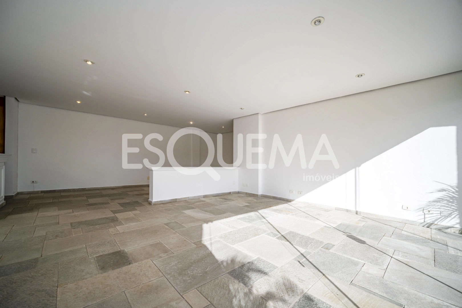 Cobertura duplex próxima à Praça Pereira Coutinho - Imagem 10