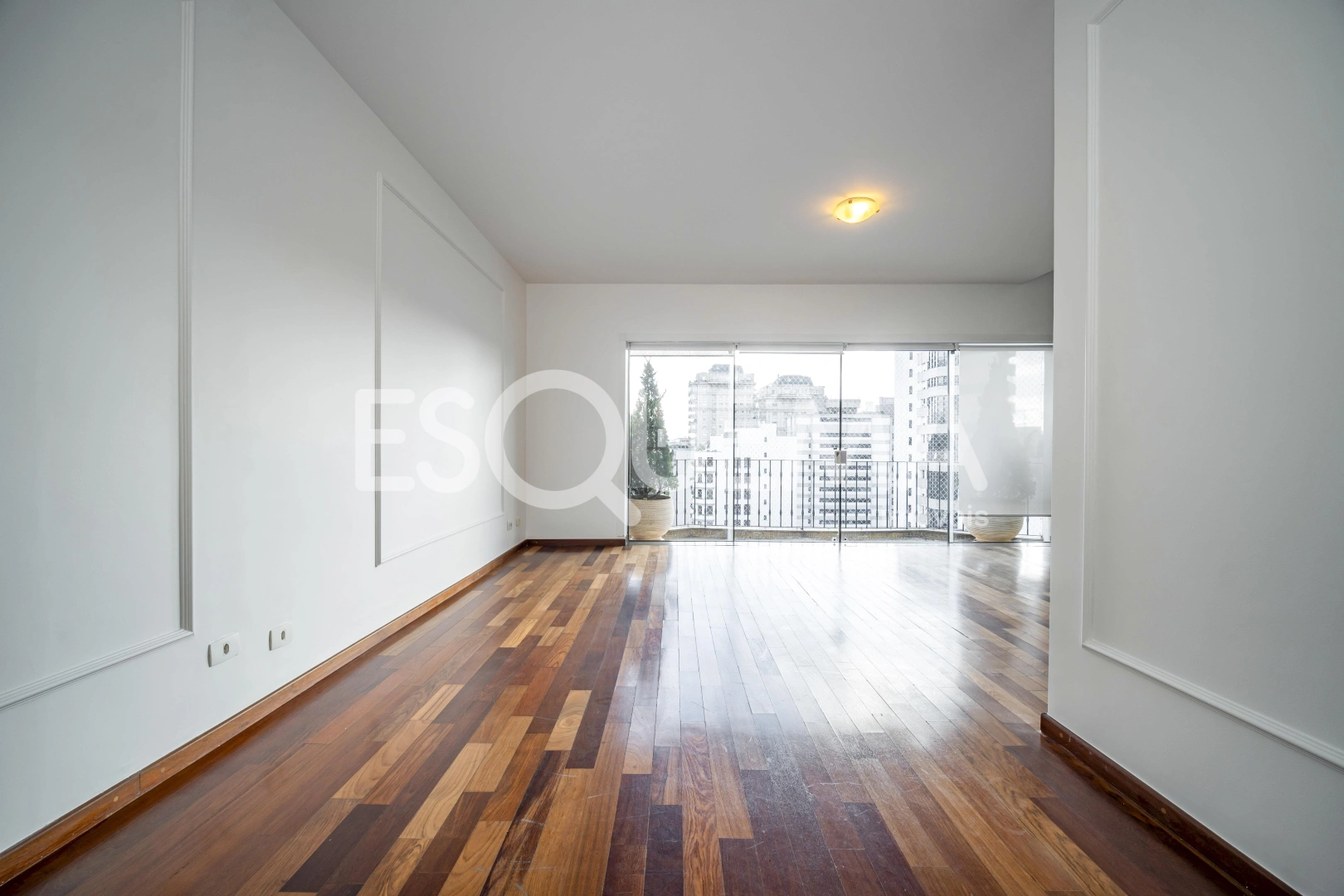 Cobertura duplex próxima à Praça Pereira Coutinho - Imagem 14
