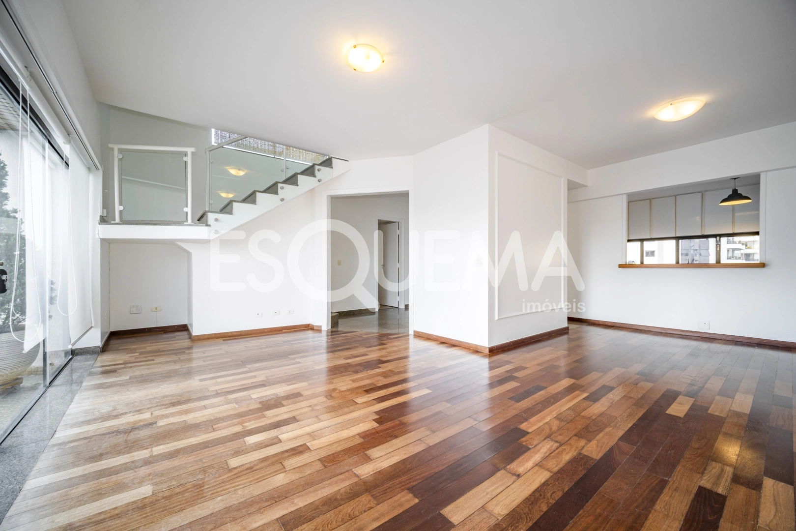 Cobertura duplex próxima à Praça Pereira Coutinho - Imagem 15