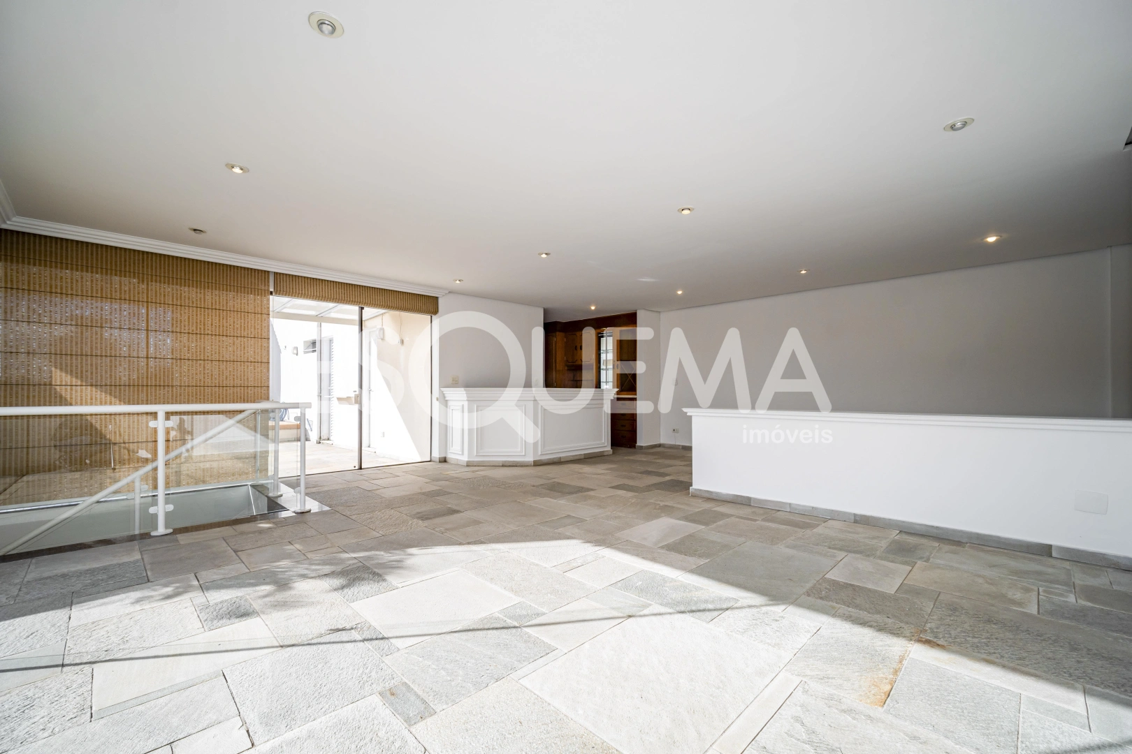 Cobertura duplex próxima à Praça Pereira Coutinho - Imagem 8