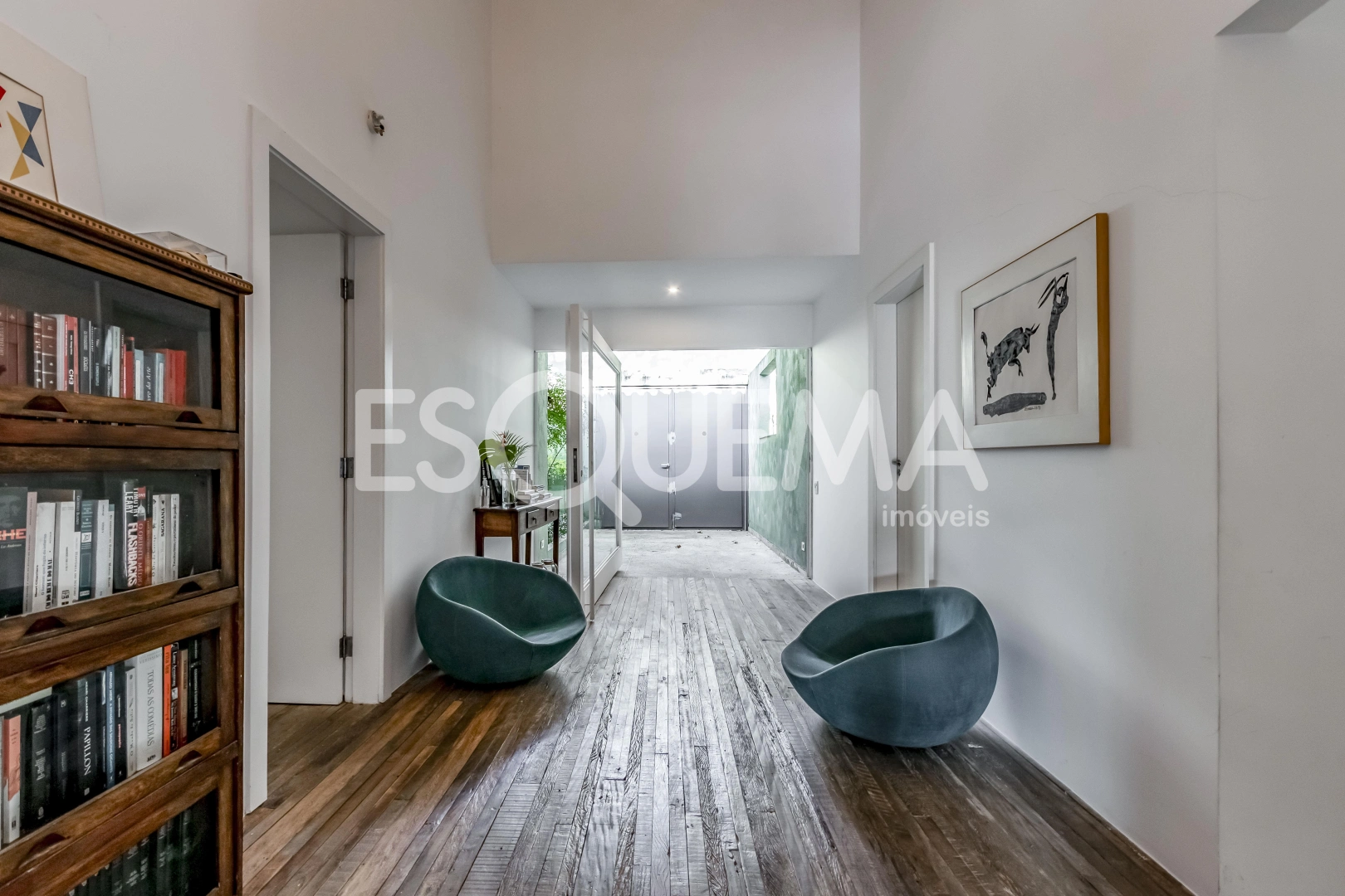 Casa térrea, com projeto moderno e localização privilegiada - Imagem 14