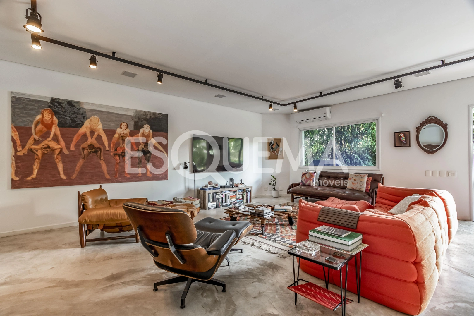 Casa térrea, com projeto moderno e localização privilegiada - Imagem 9
