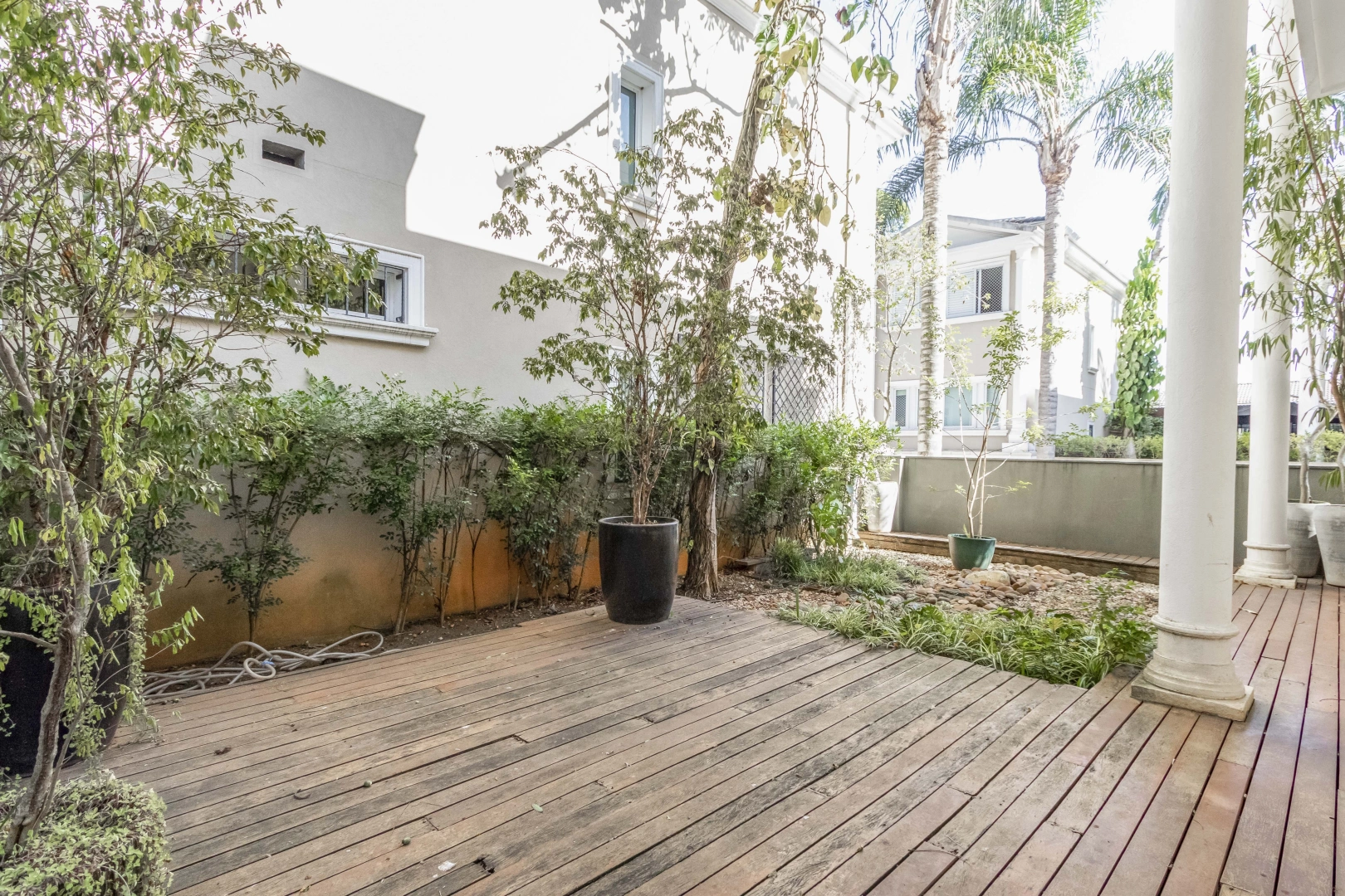 Casa em condomínio com ótima localização - Imagem 5