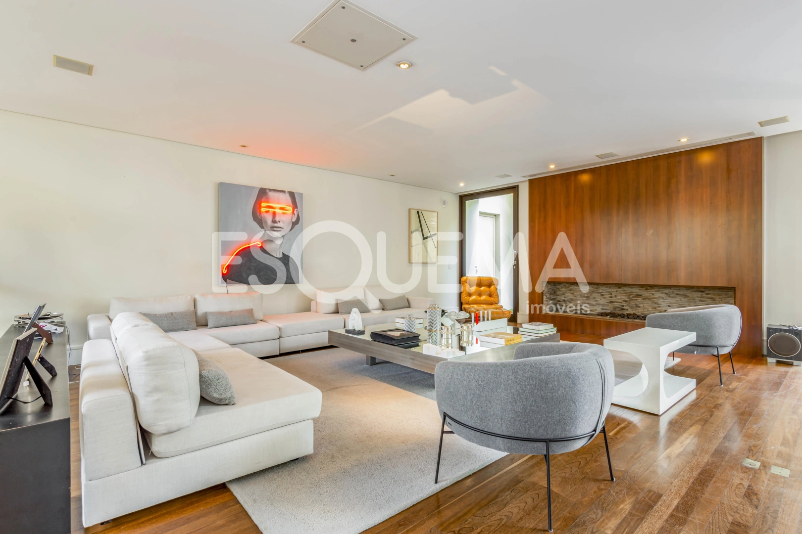 Casa moderna e com jardim amplo - Imagem 9