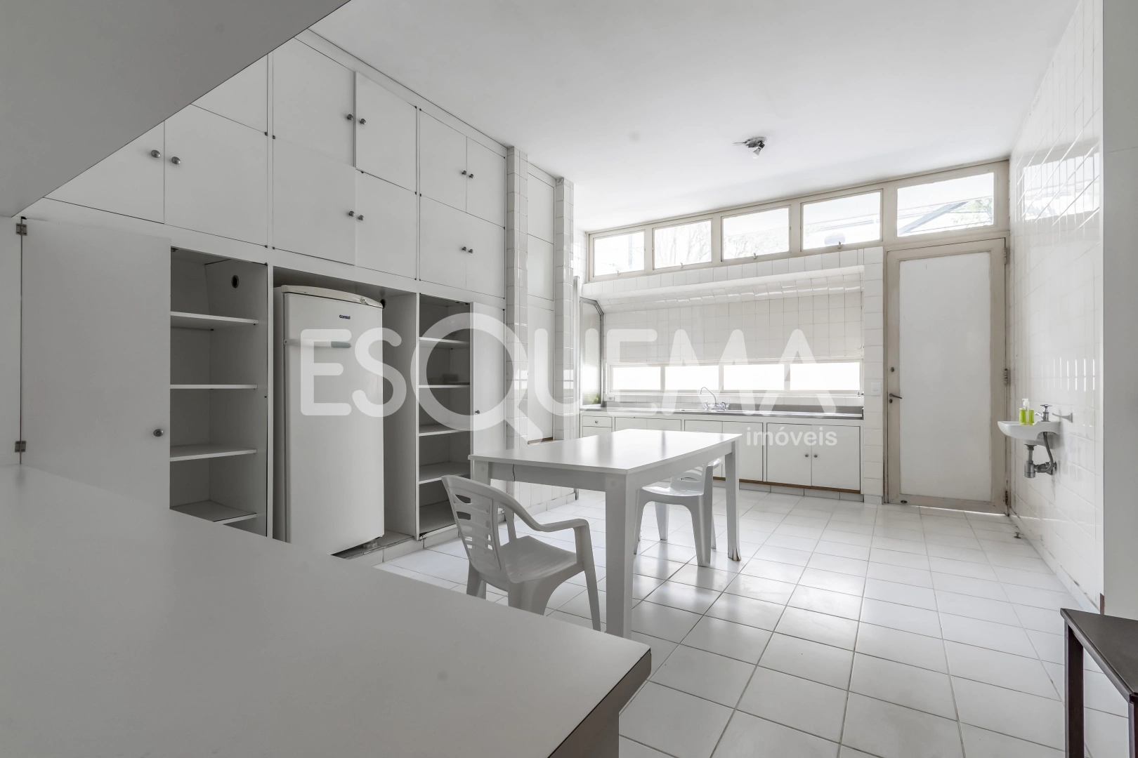 Casa para reforma em ótima localização - Imagem 12