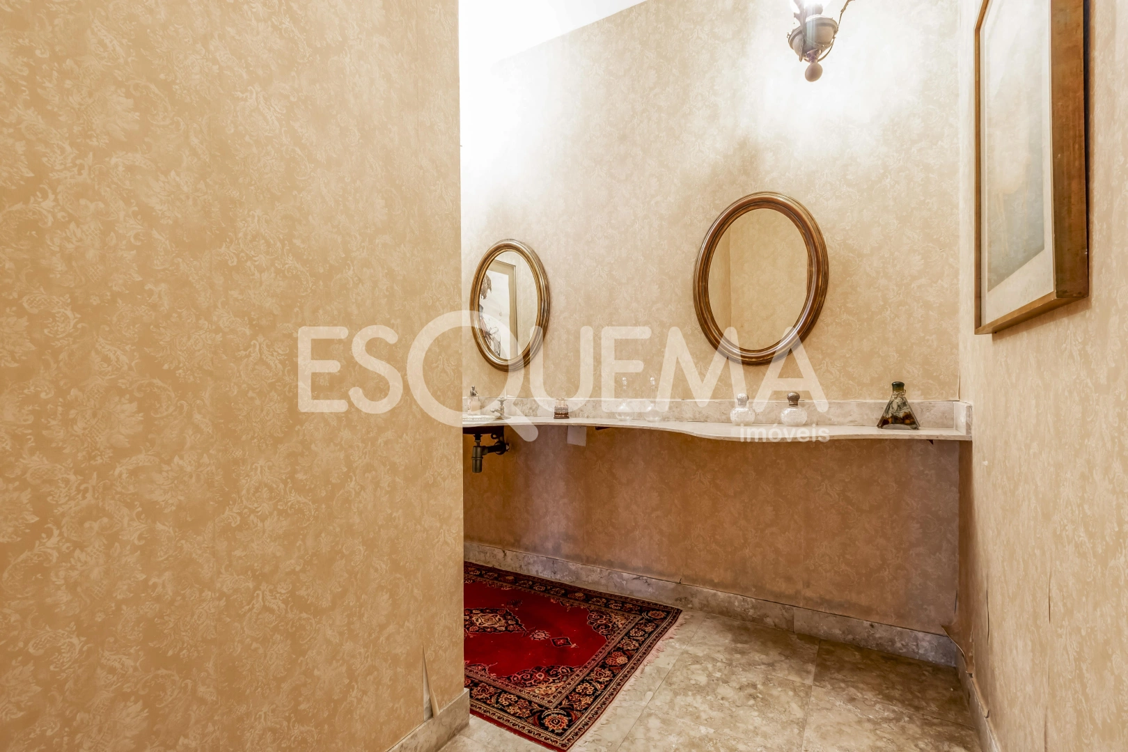 Casa para reforma em ótima localização - Imagem 14