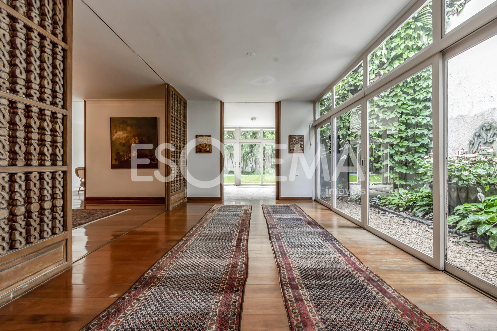 Casa para reforma em ótima localização - Imagem 5