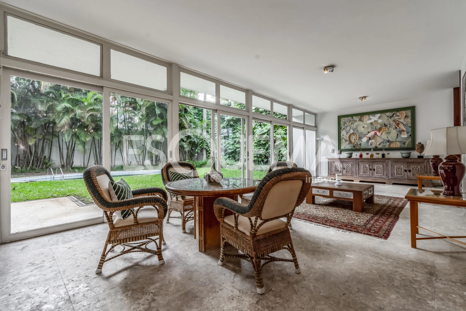 Casa para reforma em ótima localização - Imagem 8
