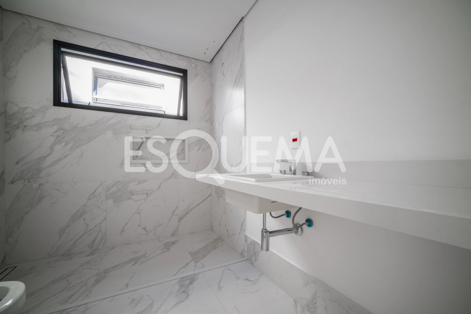 Casa em condomínio fechado com ótima localização - Imagem 13