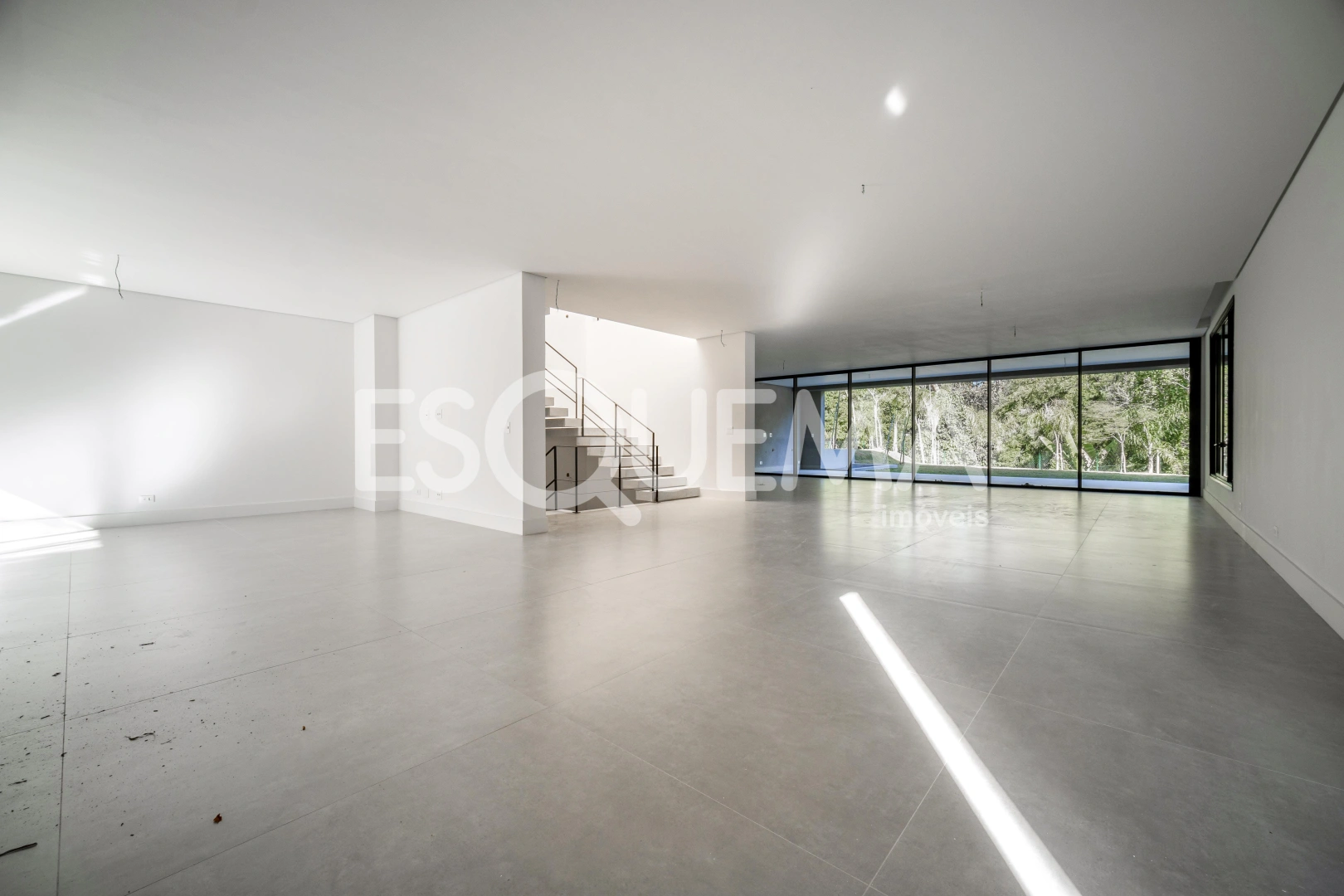 Casa em condomínio fechado com ótima localização - Imagem 3
